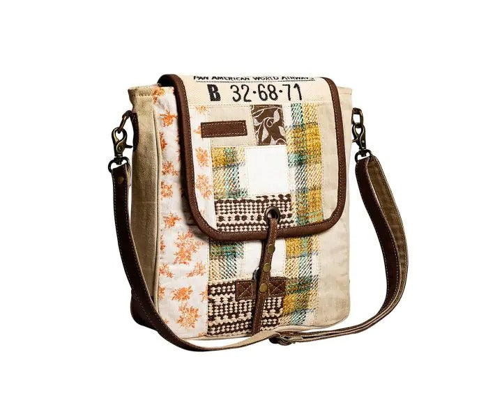 Myra Bag: S-8917 "Pan American World Airways Shoulder Bag"