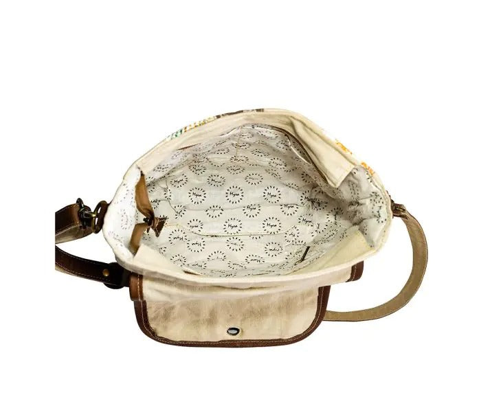 Myra Bag: S-8917 "Pan American World Airways Shoulder Bag"