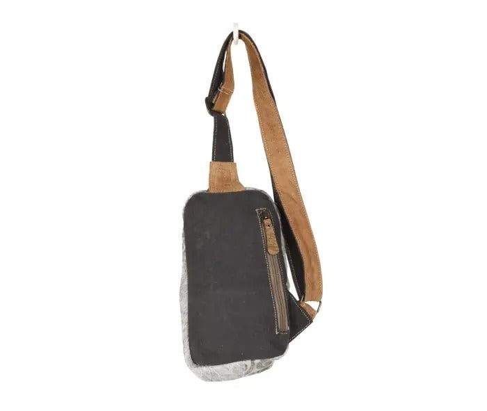 Myra Bag: S-1300 "Top Zipper Sling Bag"