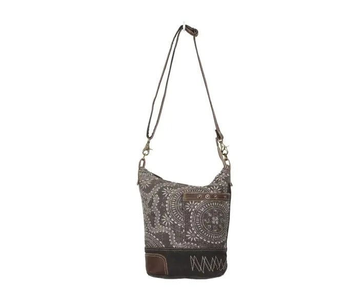 Myra Bag: S-1319 "Vintage Carved Shoulder Bag"