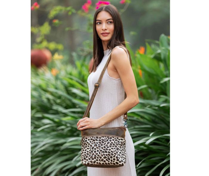 Myra Bag: S-2845 "Feline Leather & Hairon Bag"