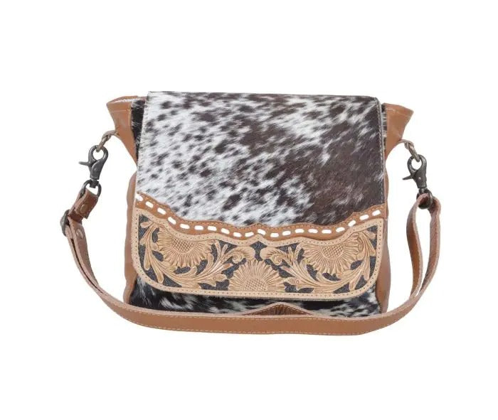 Myra Bag: S-5190 "Mangnifique Hand-Tooled Concealed Carry Shoulder Bag"