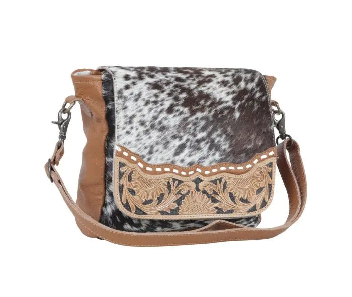 Myra Bag: S-5190 "Mangnifique Hand-Tooled Concealed Carry Shoulder Bag"