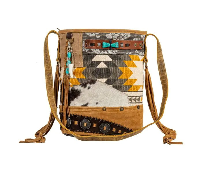 Myra Bag: S-7881 "Coyote Bluff Fringed Concealed Carry Shoulder Bag"