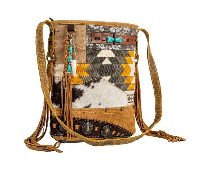 Myra Bag: S-7881 "Coyote Bluff Fringed Concealed Carry Shoulder Bag"