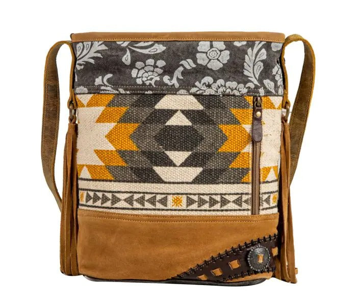 Myra Bag: S-7881 "Coyote Bluff Fringed Concealed Carry Shoulder Bag"