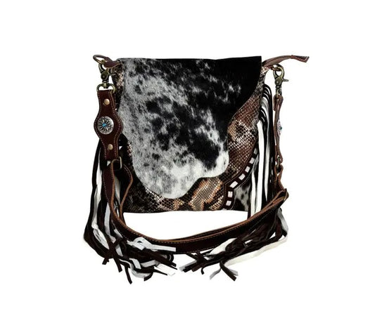 Myra Bag: S-8413 "Culver Draw Fringed Concealed Carry Shoulder Bag"