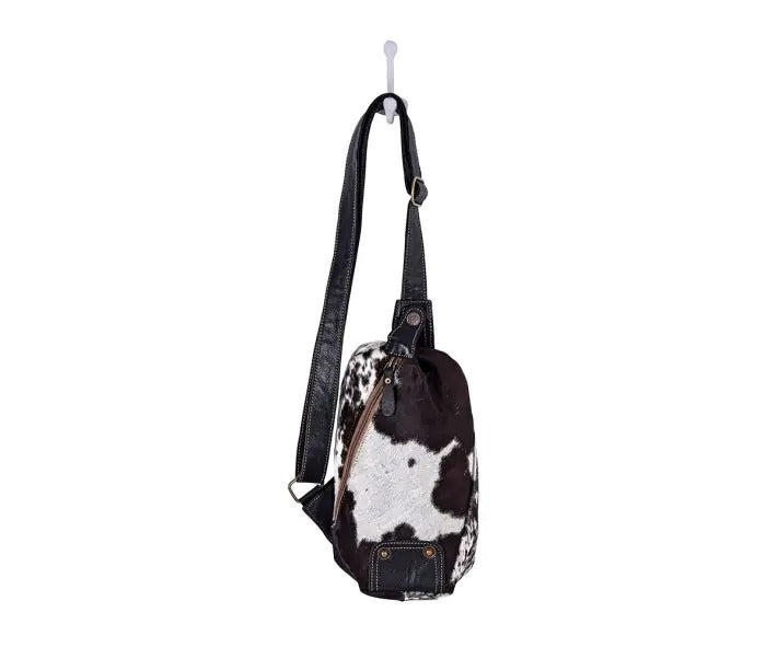 Myra Bag: S-8460 "Robnette Ranch Sling Bag in Black & White"