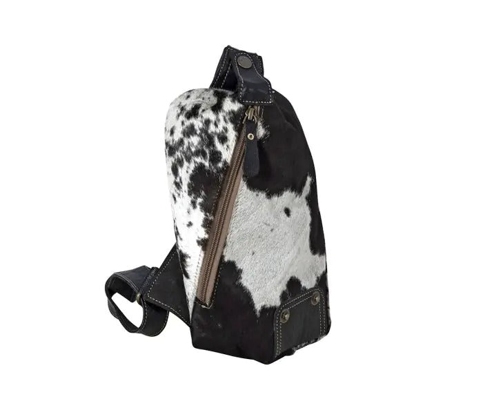 Myra Bag: S-8460 "Robnette Ranch Sling Bag in Black & White"