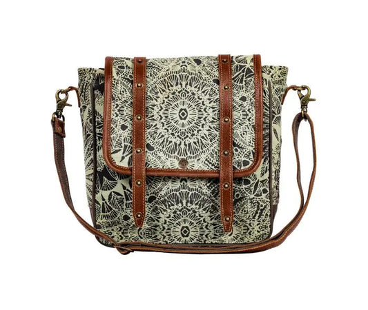 Myra Bag: S-8935 "Le Medallion Shoulder Bag"